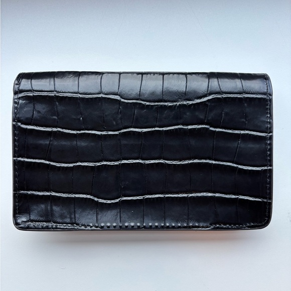 Dooney & Bourke Black Croc Embossed Oakdale Milly wristlet/clutch - Picture 2 of 6